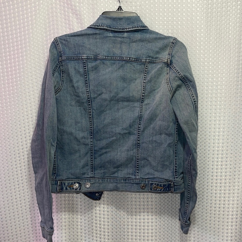 🙌🏼WOOHOO SOLD🙌🏼Levi Strauss Levi's Womens Denim Jacket Sz Juniors Medium - Picture 4 of 4
